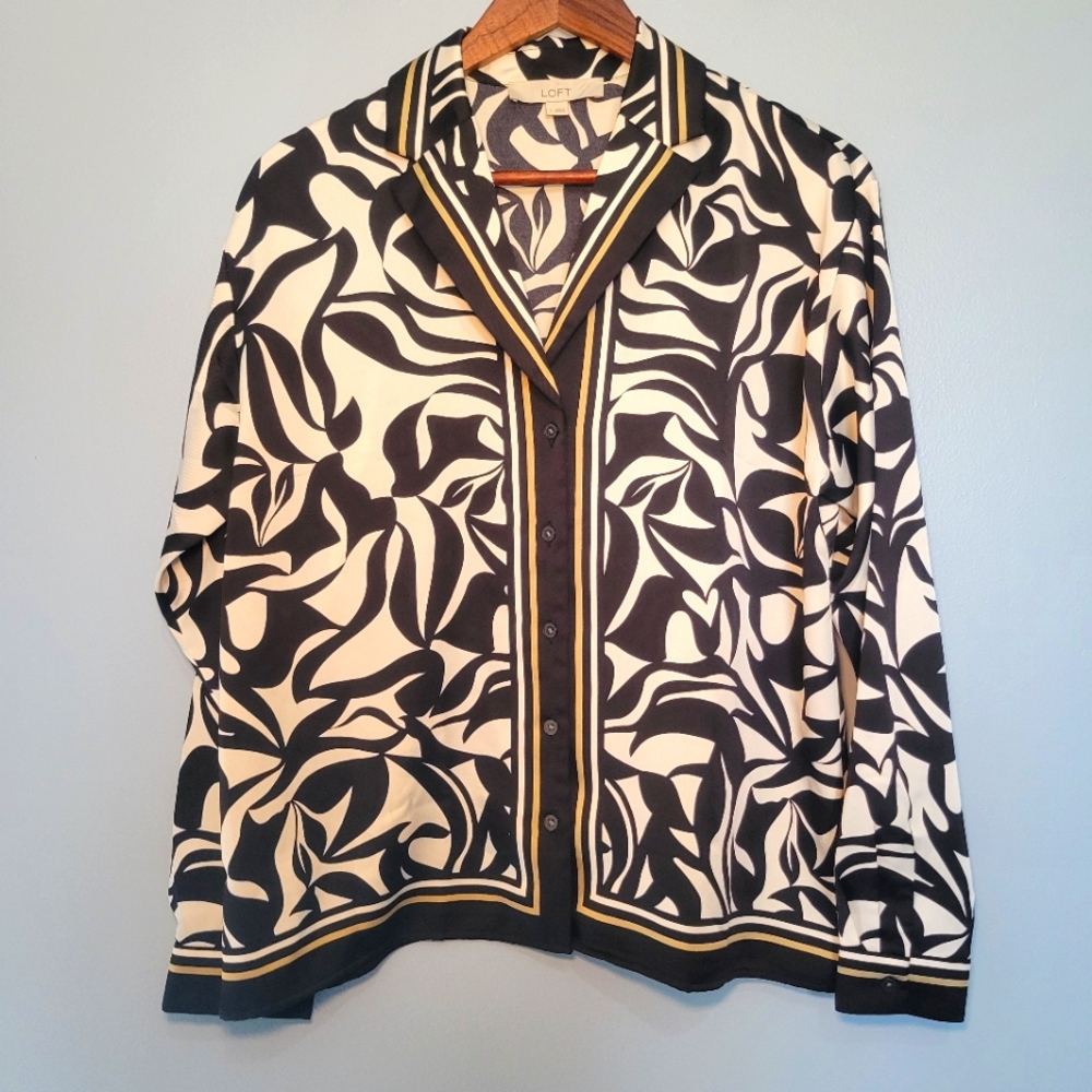 Loft Swirl Twill Lapel Black and White Button Down Blouse Womens‎ Size Small